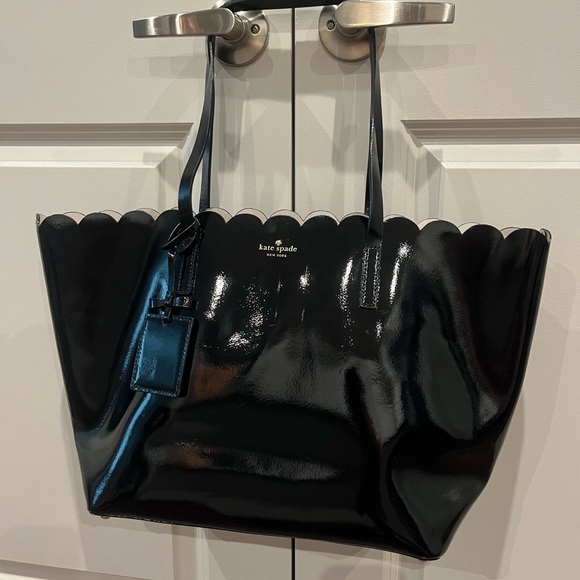 Kate Spade Large Black Patent Leather Scalloped Tote - Picture 7 of 9